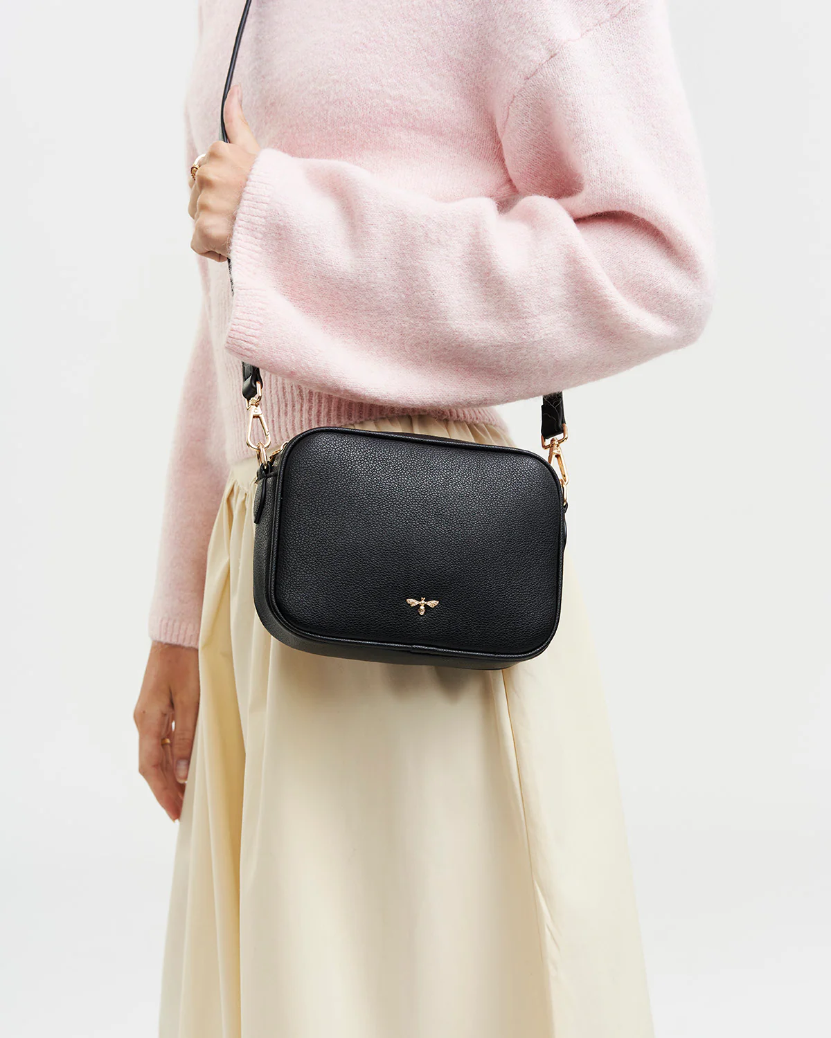 Alice Camera Bag in Black - Image 14